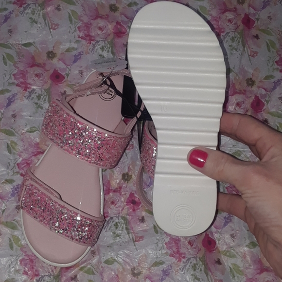 Wonder nation Pink Sparkly Opalescent Sandals 👡 - Picture 3 of 5